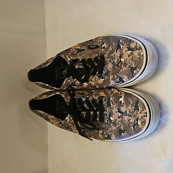 Vans | Men's Camo Duck Hunt Nintendo Game Over Skate Sneakers Sz 10.5 - Picture 3 of 15